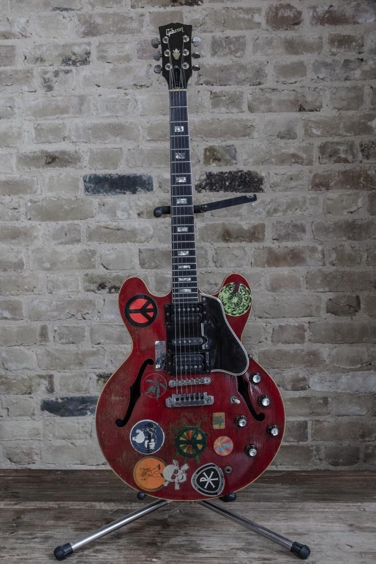 Gibson launches Alvin Lee’s ‘69 Festival’ Replica ES-335 Big Red Guitar ...