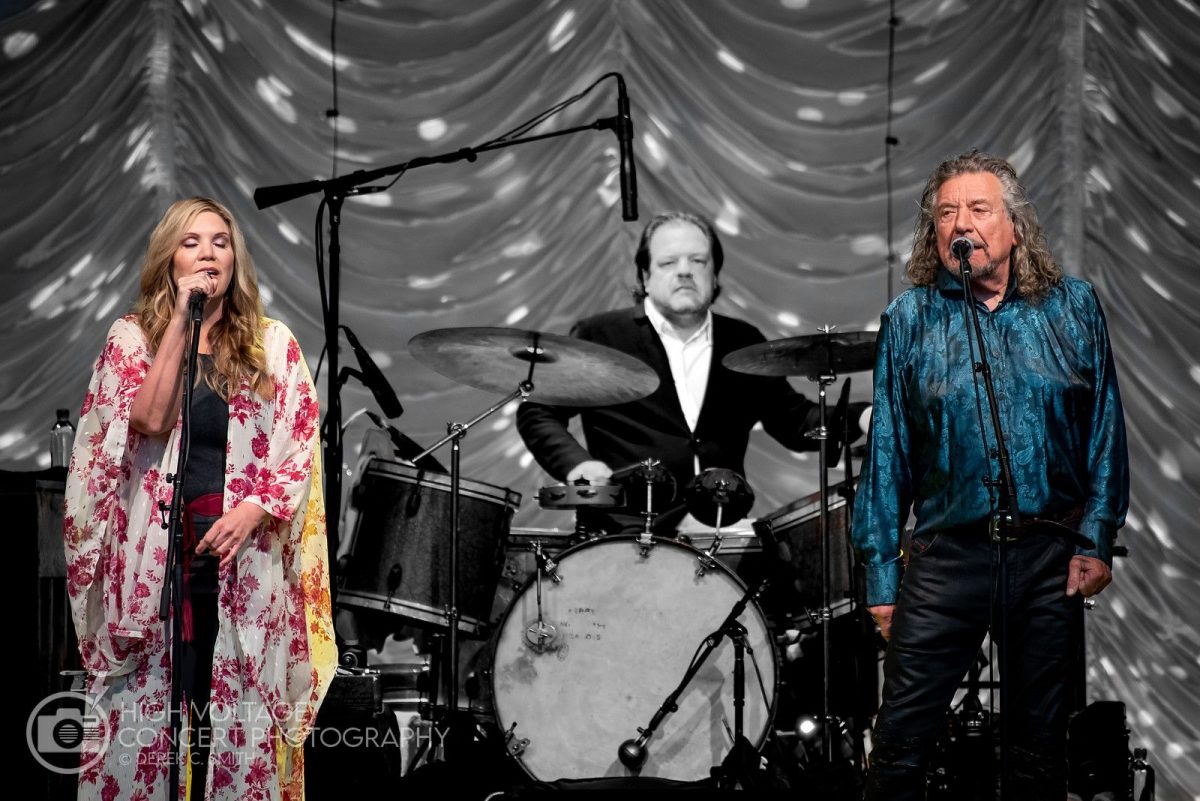 Review/Gallery: Robert Plant & Alison Krauss Enchant Chicago – American ...