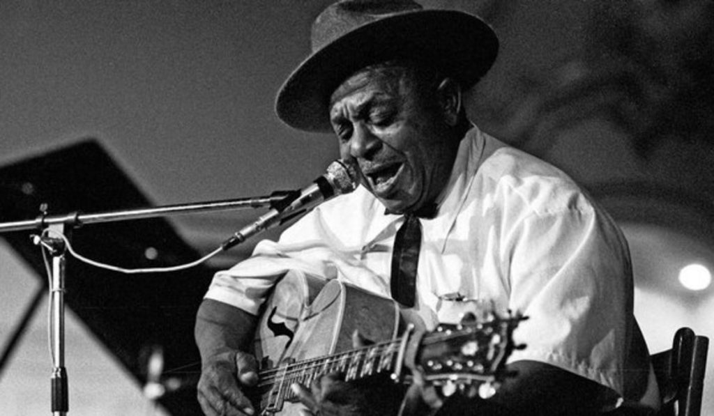 Windy City Wednesday – Big Joe Williams ‘Piney Woods Blues’ – American ...